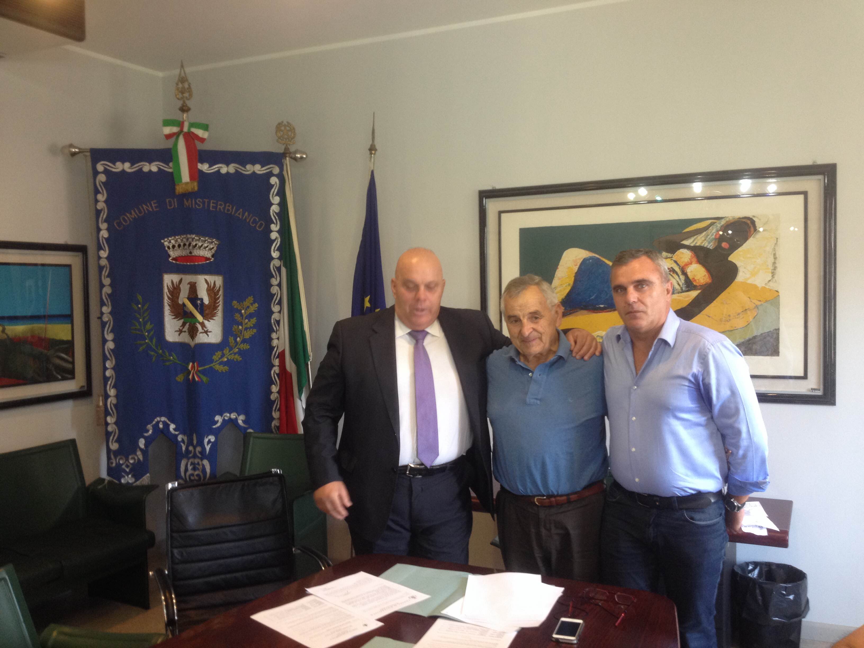 sindaco ed i nuovi assessori 06-07-2016