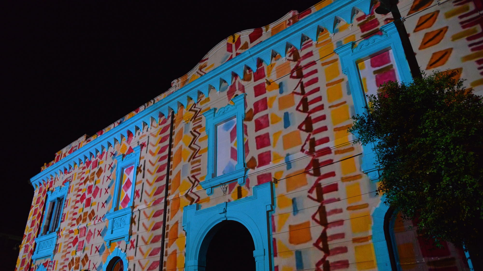 videomapping1-inycon-57516283d255f