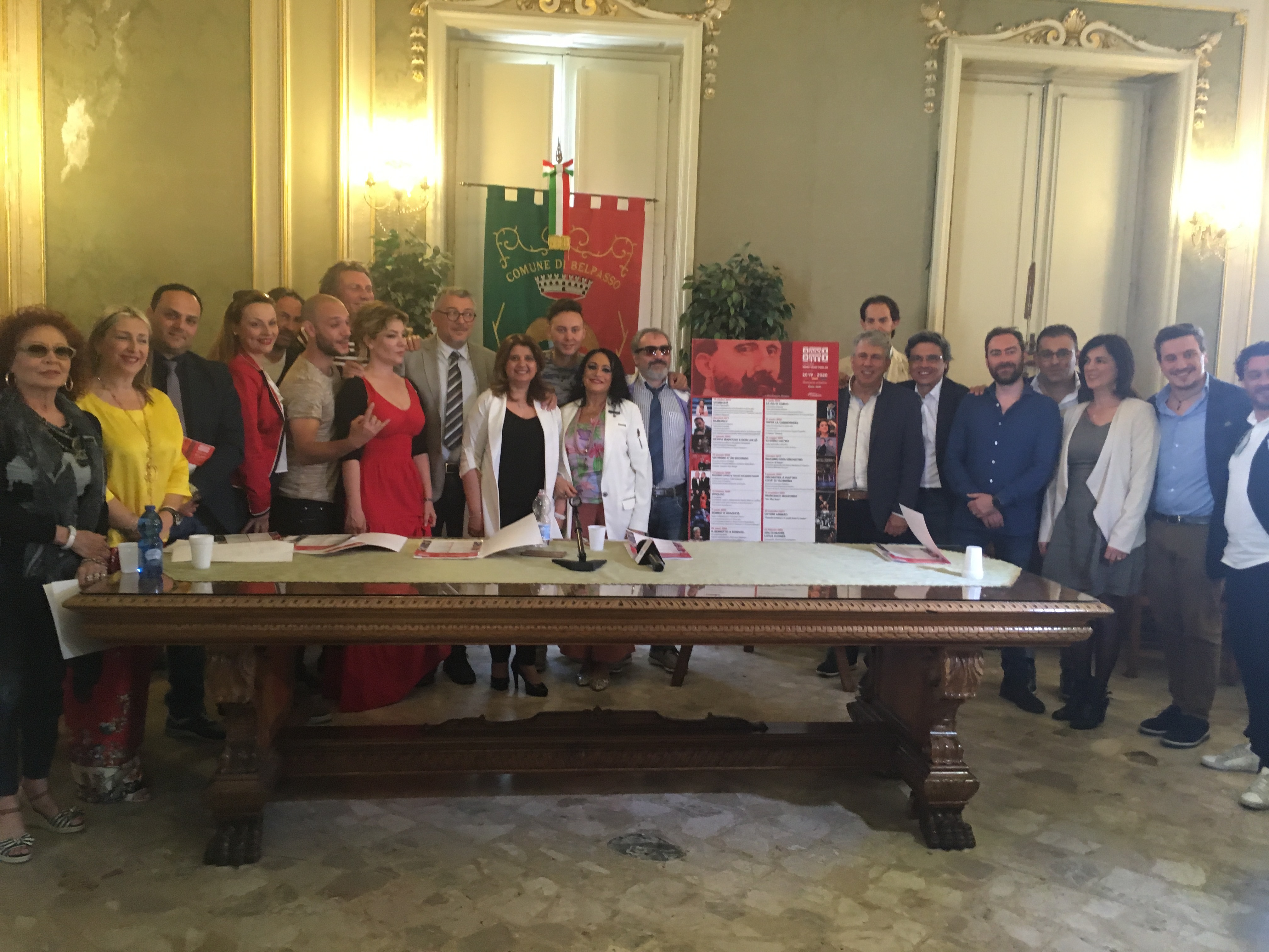 Belpasso-Teatro-Nino-Martoglio-Presentazione-Foto-Gruppo