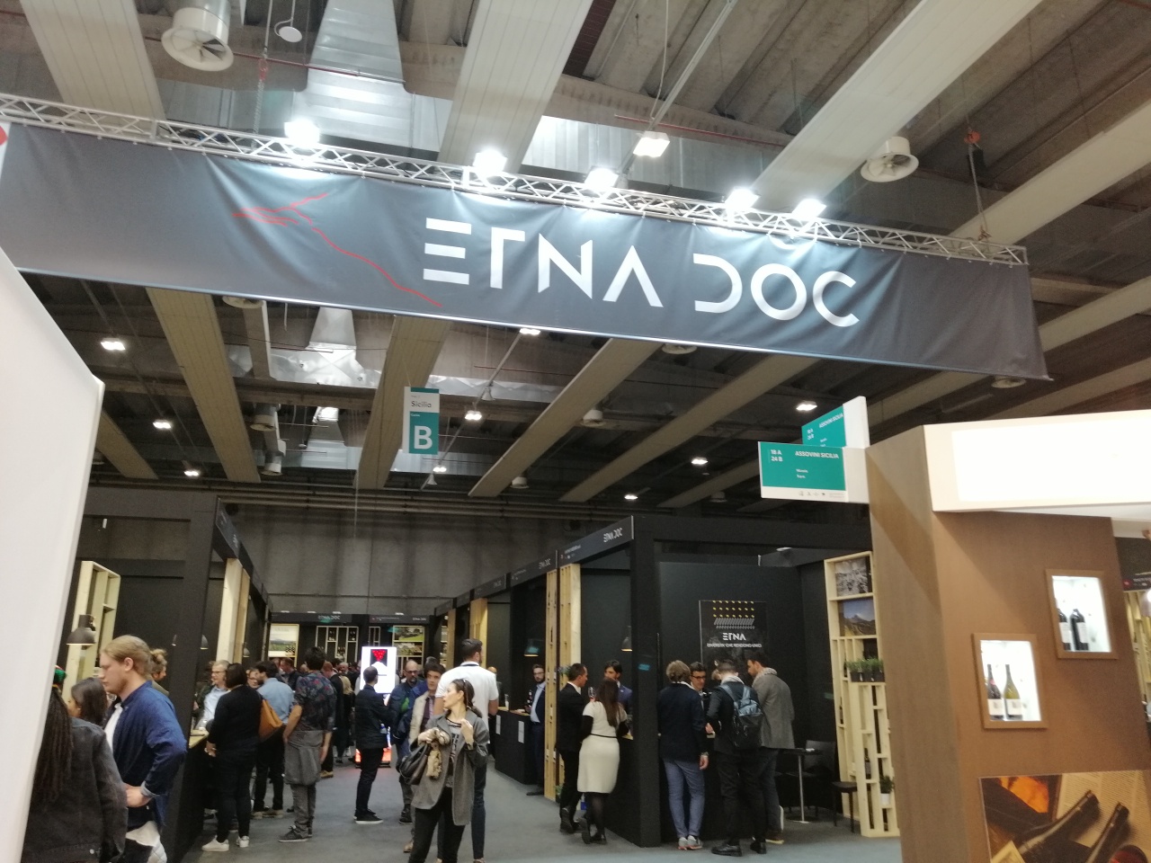 etna doc stand