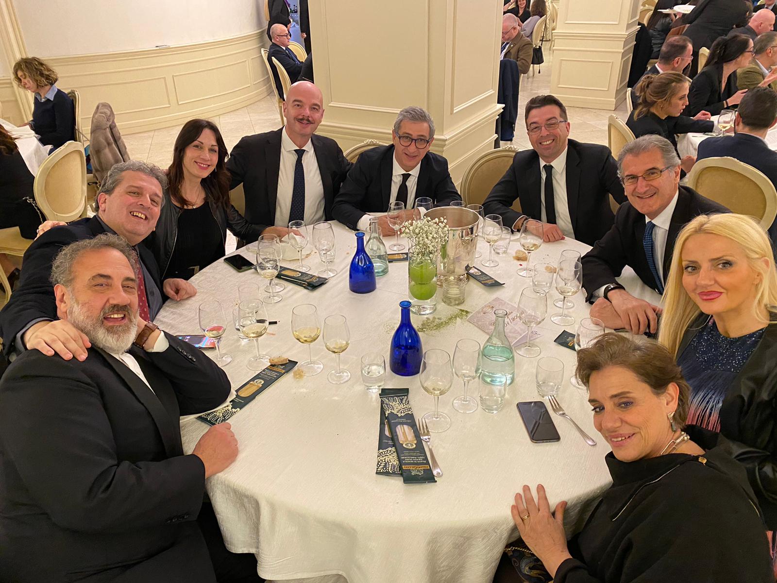 TAVOLATA GALA' SPUMANTI