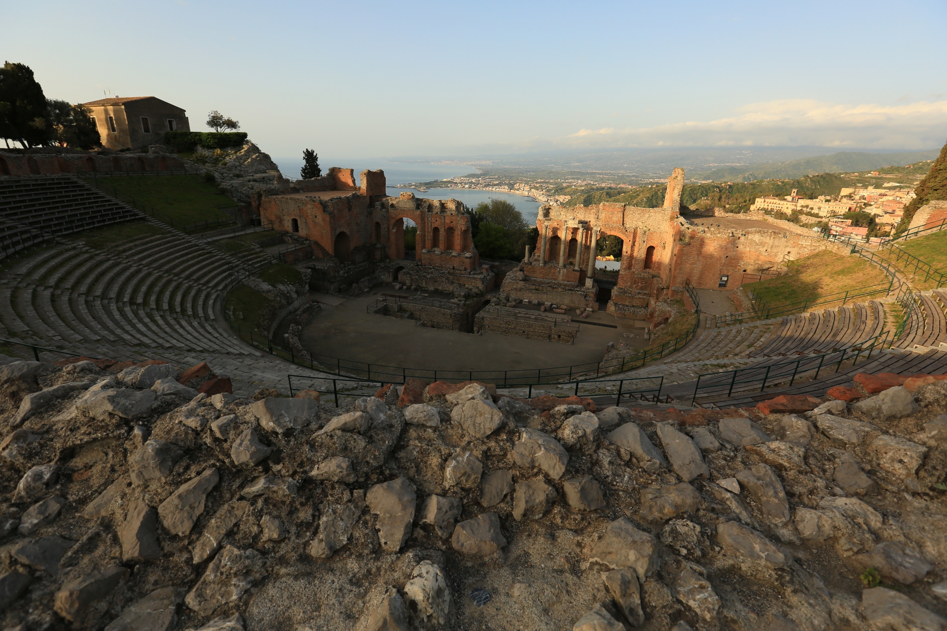 TEATRO-ANTICO-DI-TAORMINA