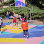 LINGUAGLOSSA – Tutti a giocare al nuovo campo di basket. Arte e sport come occasione di aggregazione