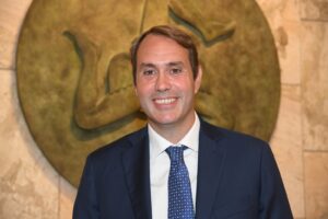 Luca Sammartino1