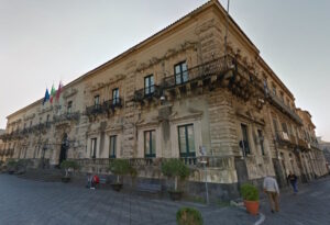 ACIREALE palazzo-di-citta