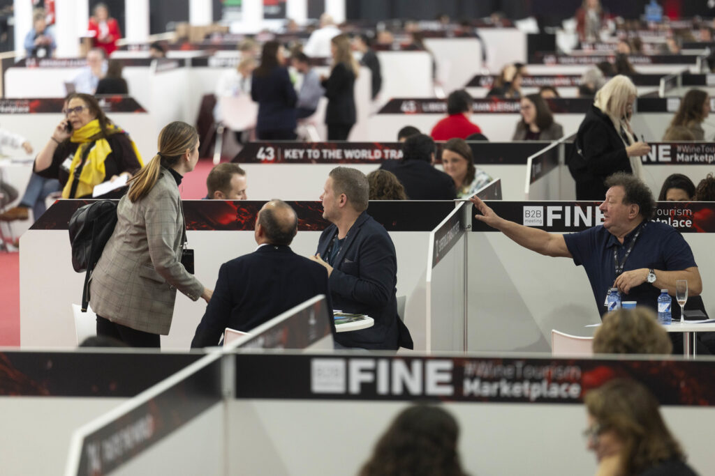 1b618f97-0745-173b-6ed1-895b82662709