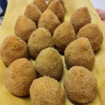 Con “Il sole da mangiare” Calogero Matina mette pace tra arancina e arancino